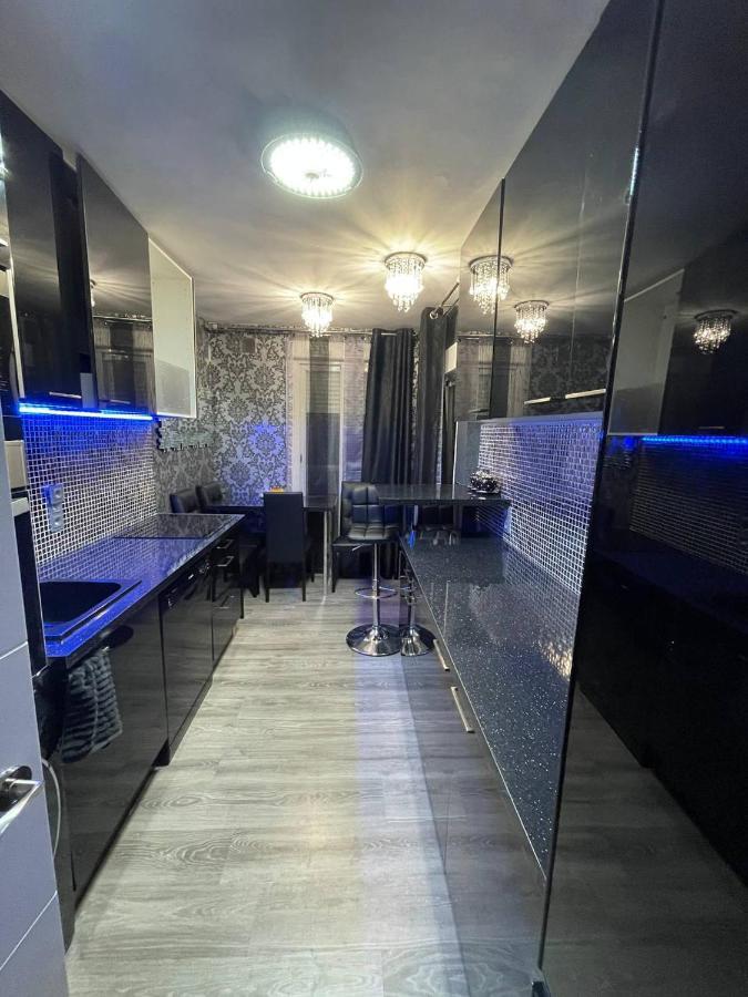 Luxury Room En Madrid Exterior photo