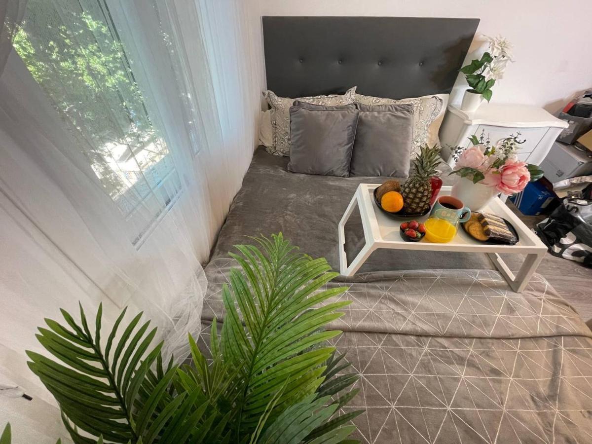 Luxury Room En Madrid Exterior photo